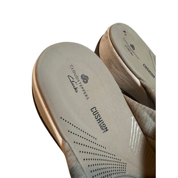 Clarks Size 6 Gray Arla Kaylie Comfort Flip Flop Sandals Beach Walking Vacation - Picture 8 of 12